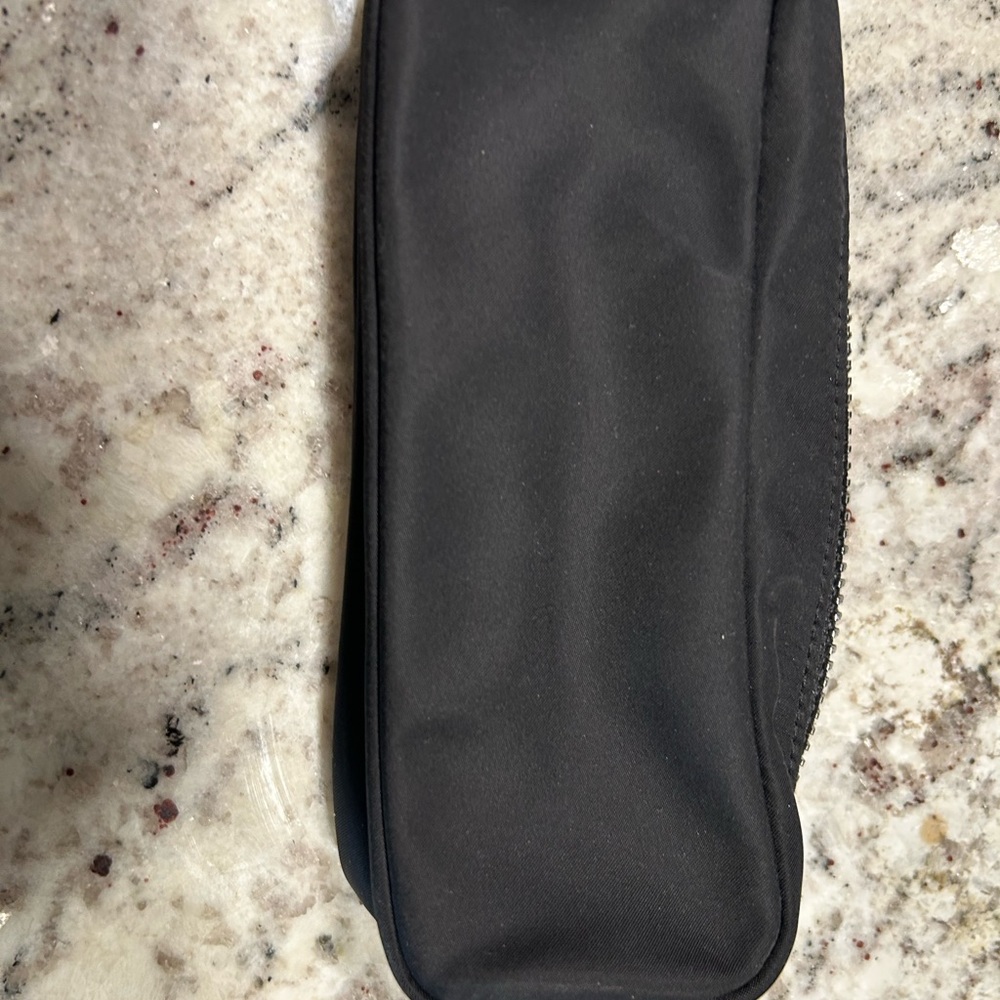 Stoney Clover Lane slim pouch